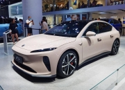 800V架构上车，蔚来新平台或年底亮相，明年会有MPV车型