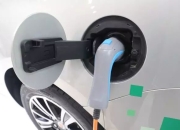 新能源车补能难题，快要解决了