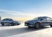 极氪X右舵版在泰国开启预售，计划三季度交付