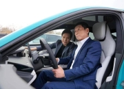 车企大佬，雷军你学不会