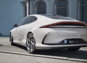 E周看点 | 小米汽车上市24h大定超8万，智己L6将上车超快充固态电池