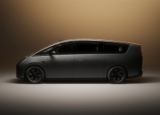 理想汽车：今年拟规划2000座超充站