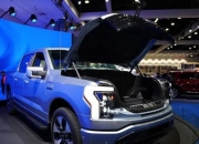 福特恢复向经销商交付F-150 Lightning