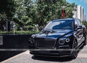 不怕劳斯带把伞，就怕宾利带黑标