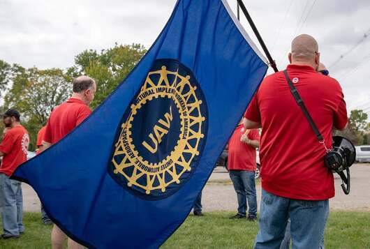 UAW：大众美国工厂工人申请工会选举