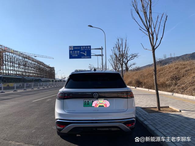 电车卖出“白菜价”，中国一汽为何执着造小车？